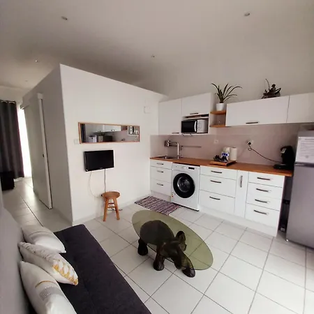 Maison Chez Nous * Saint-Priest (Rhone)